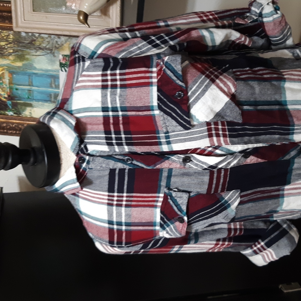 Womens Plaid Red Blue Blouse Sz Med long sleeve Collared button up shirt Cotton
